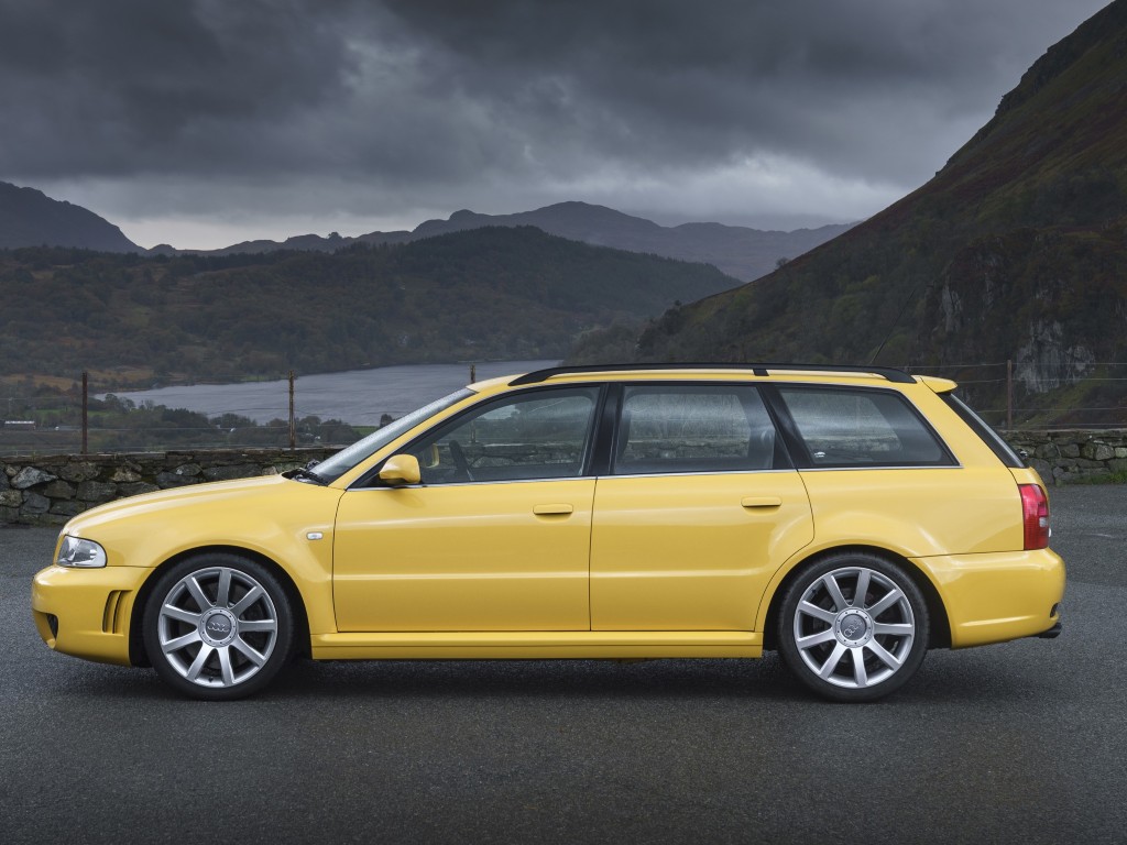 Audi RS4 Avant 380hp (Manual)